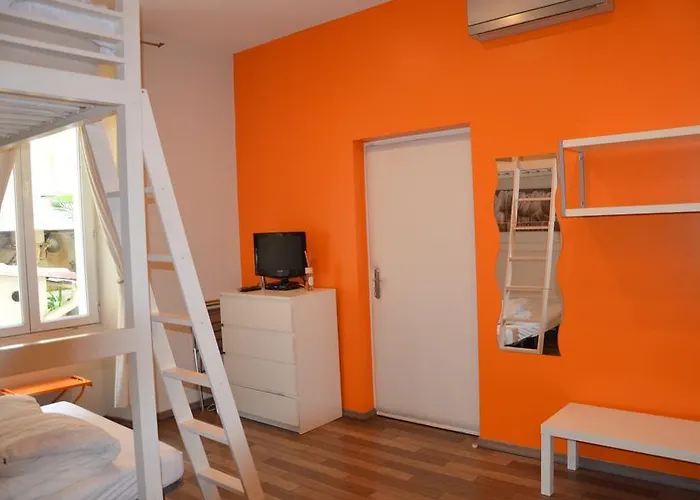 Meublés Gambetta Apartamento Cannes
